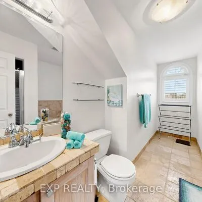 455,&nbsp;Apache, Hurontario, Mississauga