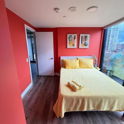 86,&nbsp;Dundas, Cooksville, Mississauga