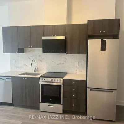 705, Davis, Huron Heights-Leslie Valley, Newmarket