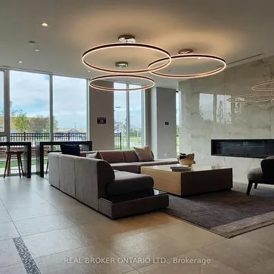 185, Deerfield, Central Newmarket, Newmarket