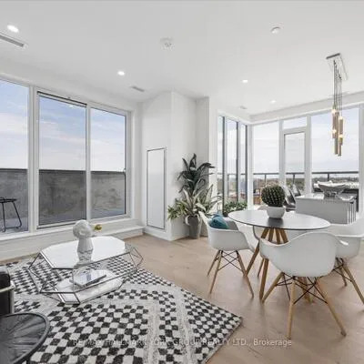 705,&nbsp;Davis, Huron Heights-Leslie Valley, Newmarket