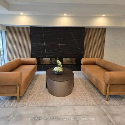 715,&nbsp;Davis, Huron Heights-Leslie Valley, Newmarket