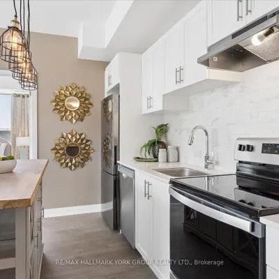 705,&nbsp;Davis, Huron Heights-Leslie Valley, Newmarket