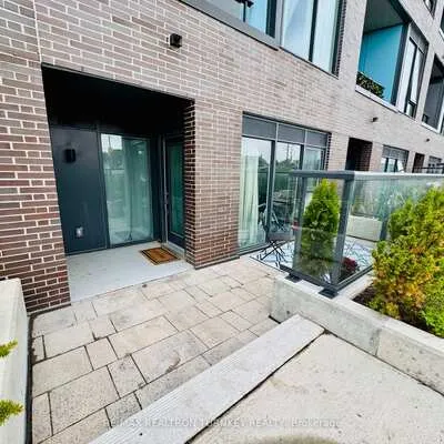 185, Deerfield, Central Newmarket, Newmarket