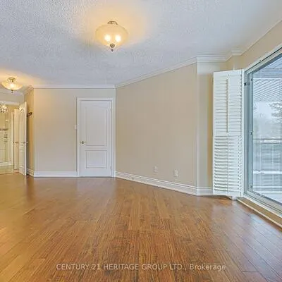 155, Main, Bristol-London, Newmarket