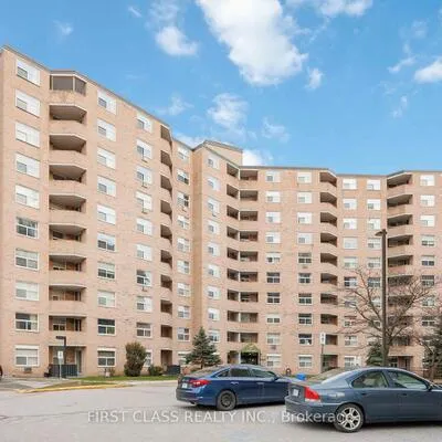 260, Davis, Central Newmarket, Newmarket