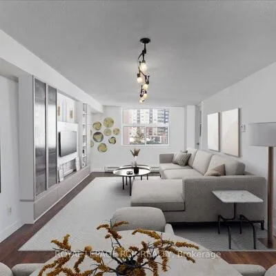 260, Davis, Central Newmarket, Newmarket