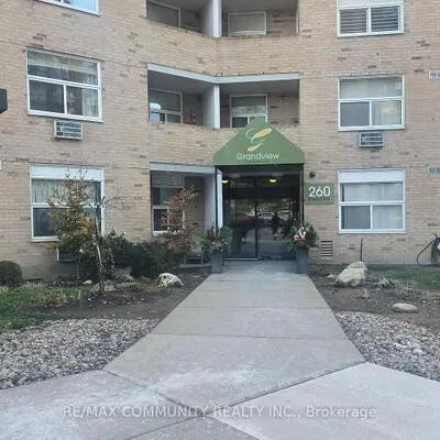 260, Davis, Central Newmarket, Newmarket