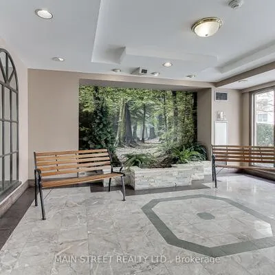 270, Davis, Central Newmarket, Newmarket