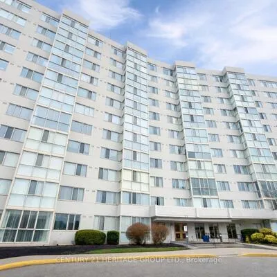 270, Davis, Central Newmarket, Newmarket