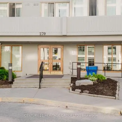270,&nbsp;Davis, Central Newmarket, Newmarket