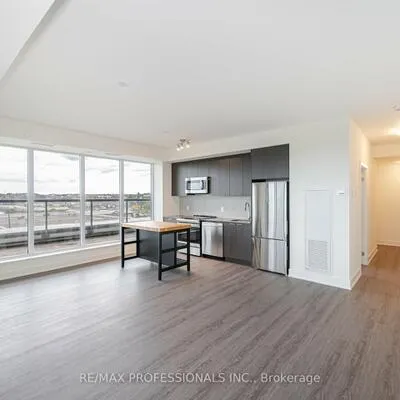 185,&nbsp;Deerfield, Central Newmarket, Newmarket