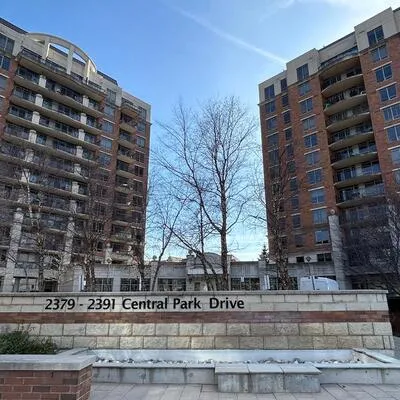 2379, Central Park, 1015 - RO River Oaks, Oakville