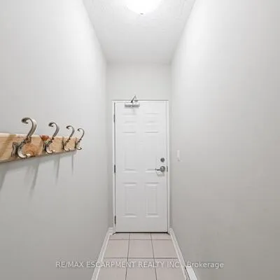 2420, Baronwood, 1019 - WM Westmount, Oakville