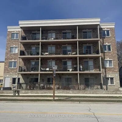 73,&nbsp;Washington, 1002 - CO Central, Oakville