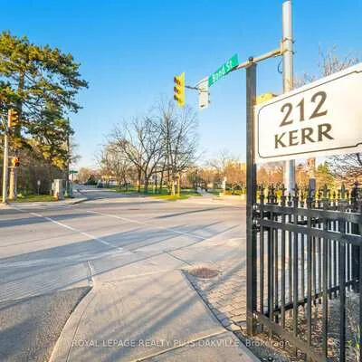 212,&nbsp;Kerr, 1002 - CO Central, Oakville