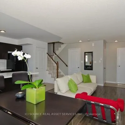 39,&nbsp;Hays, 1015 - RO River Oaks, Oakville