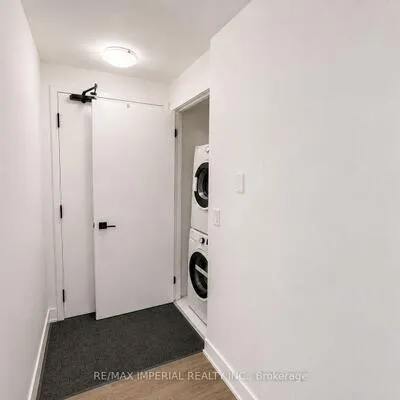 2481,&nbsp;Taunton, 1015 - RO River Oaks, Oakville