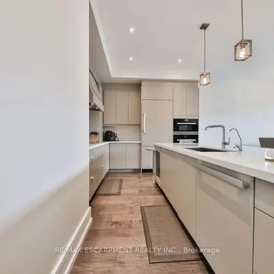 10,&nbsp;Maple Grove, 1011 - MO Morrison, Oakville