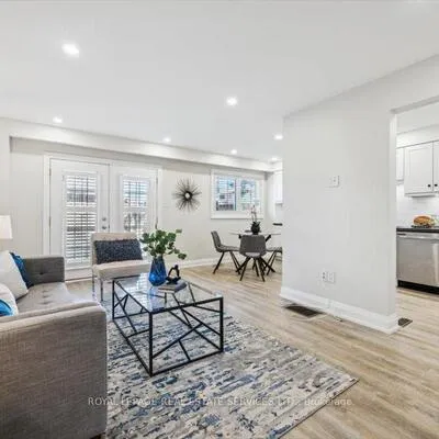 1520, Lancaster, 1005 - FA Falgarwood, Oakville