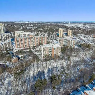 1240,&nbsp;Marlborough, 1003 - CP College Park, Oakville