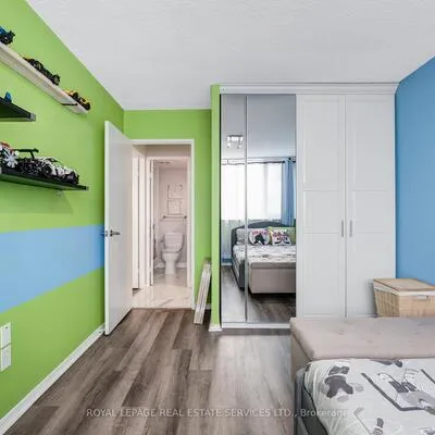 20,&nbsp;Speers, 1002 - CO Central, Oakville