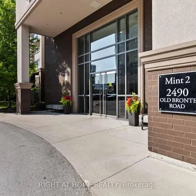 2490,&nbsp;Old Bronte, 1019 - WM Westmount, Oakville