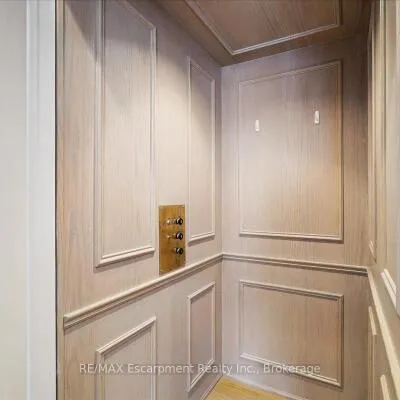 2303, Hill Ridge, 1022 - WT West Oak Trails, Oakville