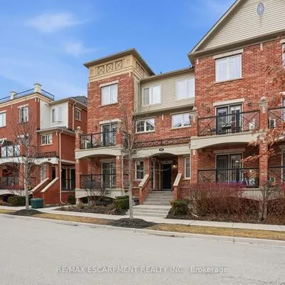 2464, Post, 1015 - RO River Oaks, Oakville