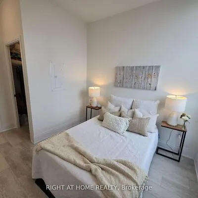 2450,&nbsp;Old Bronte, 1019 - WM Westmount, Oakville