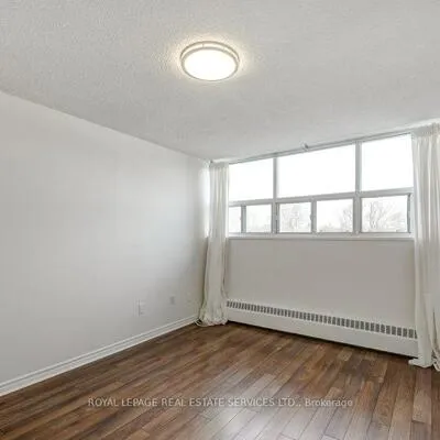 212,&nbsp;Kerr, 1002 - CO Central, Oakville