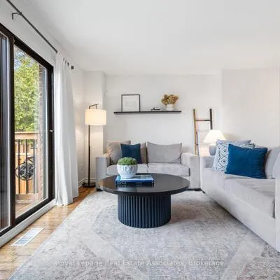 1516,&nbsp;Sixth, 1003 - CP College Park, Oakville