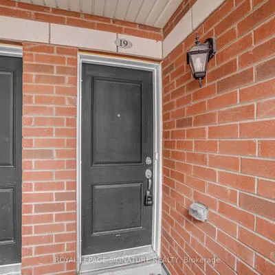 2492,&nbsp;Post, 1015 - RO River Oaks, Oakville