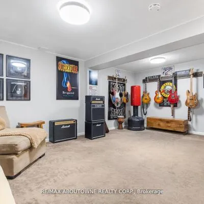 71,&nbsp;Sarah, 1001 - BR Bronte, Oakville