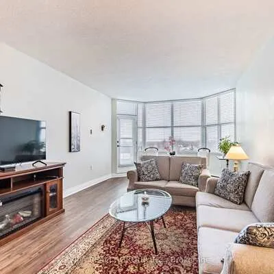 2199,&nbsp;Sixth, 1015 - RO River Oaks, Oakville