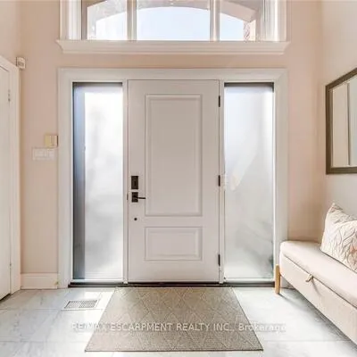 2303,&nbsp;HILL RIDGE, 1022 - WT West Oak Trails, Oakville