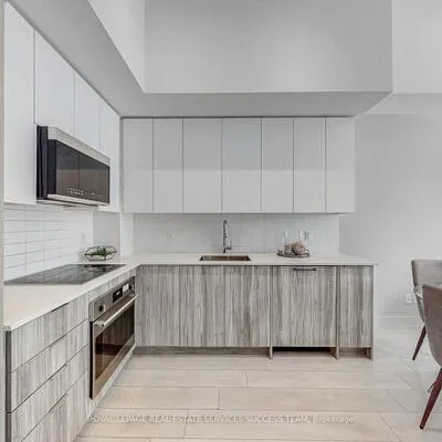 2485,&nbsp;Taunton, 1015 - RO River Oaks, Oakville