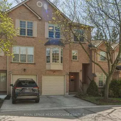 2272,&nbsp;Mowat, 1015 - RO River Oaks, Oakville