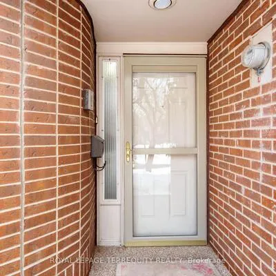 1250,&nbsp;Marlborough, 1003 - CP College Park, Oakville