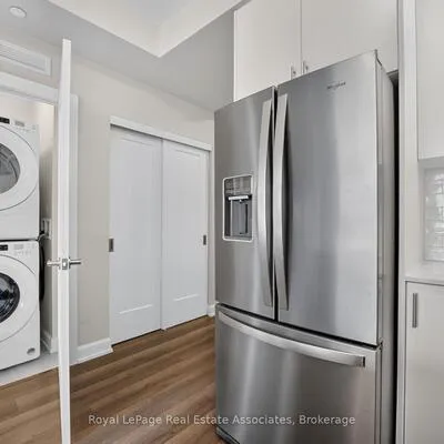 3200,&nbsp;William Coltson, 1010 - JM Joshua Meadows, Oakville