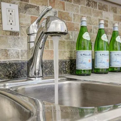 212,&nbsp;Kerr, 1002 - CO Central, Oakville
