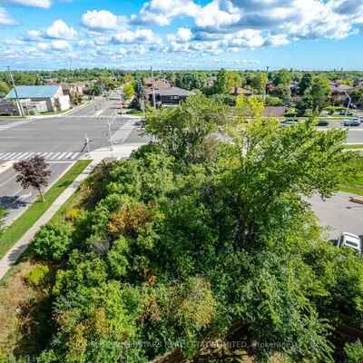 2205,&nbsp;Lillykin, 1015 - RO River Oaks, Oakville