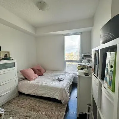 9205, Yonge, Langstaff, Richmond Hill