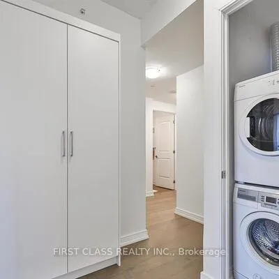 9205, Yonge, Langstaff, Richmond Hill