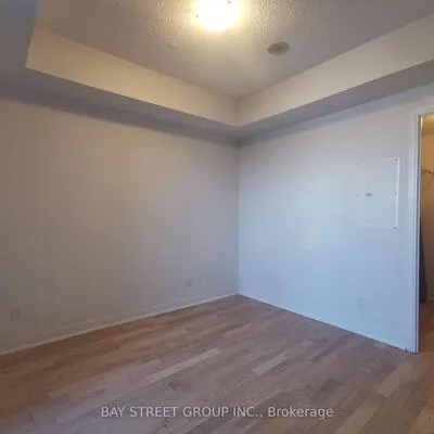 9205,&nbsp;Yonge, Langstaff, Richmond Hill