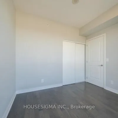 9201, Yonge, Langstaff, Richmond Hill