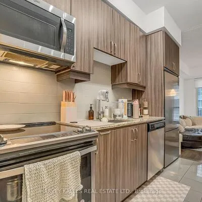 9199,&nbsp;Yonge, Langstaff, Richmond Hill