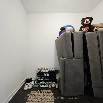 105,&nbsp;Oneida, Langstaff, Richmond Hill