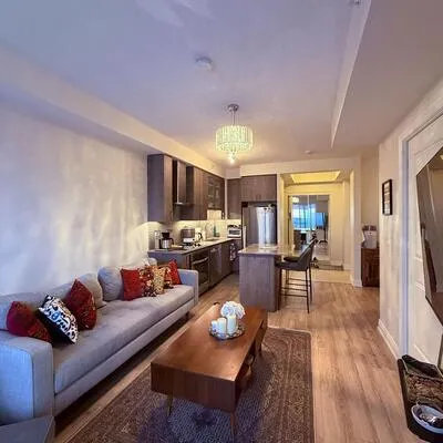 9090,&nbsp;Yonge, South Richvale, Richmond Hill