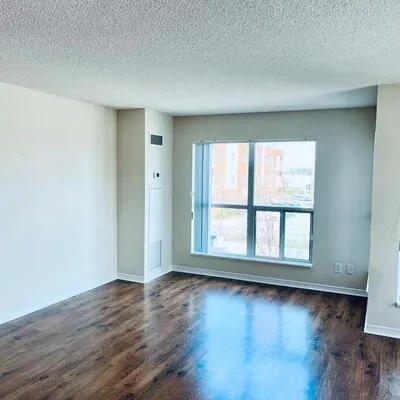 185,&nbsp;Oneida, Langstaff, Richmond Hill